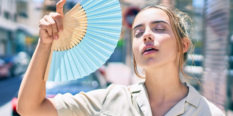 Екстремальна спека у Європі: Італія оголосила червоний рівень, а в Греції зачиняють туристичні місця