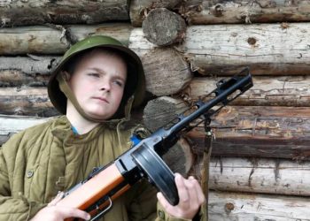 Росіяни вивезли старшокласників із Луганської області у військову академію у РФ – голова ОВА