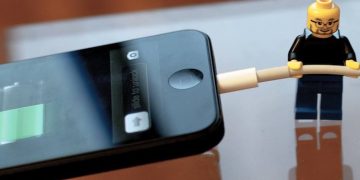 Как ускорить зарядку смартфона — эксперты озвучили девять хитростей