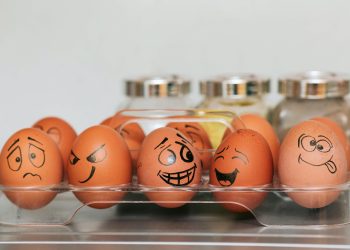 Чому яйця не можна зберігати в холодильнику: ви здивуєтеся, що не знали цього раніше