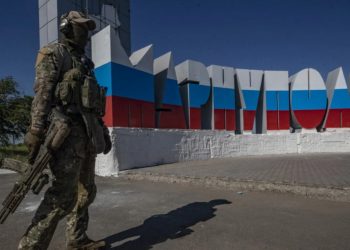 У Маріуполі росіяни заарештували вже понад 10 тисяч цивільних, їх доля невідома