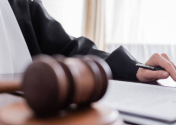 Псевдоректору вишу у Луганську, який допомагав проводити незаконний референдум, оголосили підозру