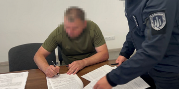 Рівненського військкома, який побив підлеглого, заарештували