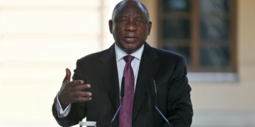 Президент ПАР закликав Путіна відновити “зернову угоду”