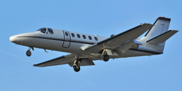 Вблизи Лос-Анджелеса разбился самолет с пассажирами, никто не выжил