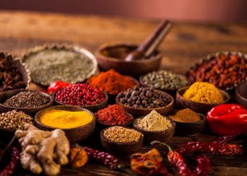 Ця спеція знижує рівень цукру та покращує роботу мозку: кому її можна їсти