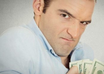 Багаті, але жадібні: ТОП-3 знаки Зодіаку, які не люблять ділитися