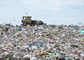 Росія хоче перетворити на сміттєзвалища окуповані території України, – ЦНС