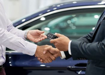 В Україні у вересні зміняться правила купівлі-продажу авто: що потрібно знати