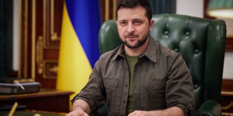 Зеленский Грэму: Проводить выборы в кредит я не буду. Отправьте наблюдателей в окопы