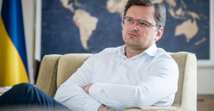 Дмитро Кулеба попередив українців про складну осінь