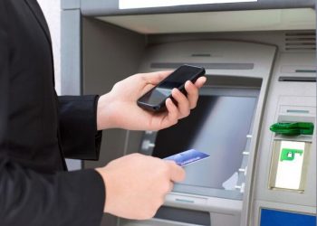 З 1 серпня змінюють правила поповнення банківських карток через термінали: що варто знати