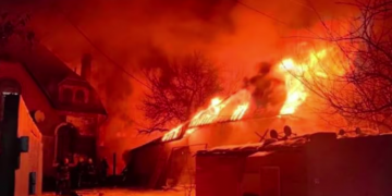 У Харкові ворожий дрон атакував гуртожиток: зруйновано 2 поверхи