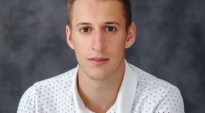 Син нардепа від “Слуги народу” виїхав з України та не повернувся – ЗМІ