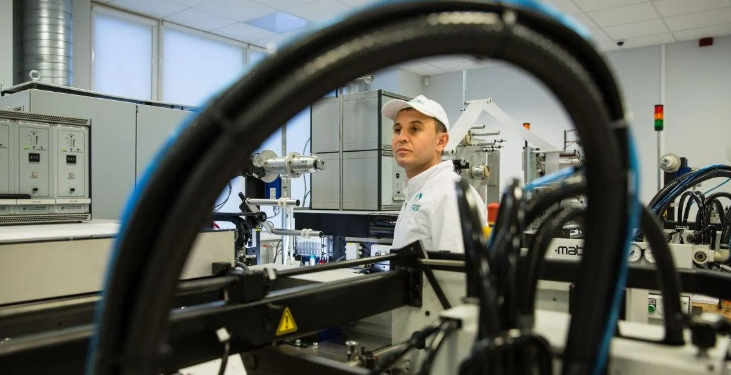 Скандальний монополіст із 2000-х взяв виробництво документів в Україні під контроль – ЗМІ