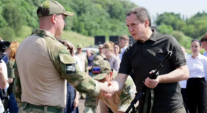 У Білгородській області РФ продовжують озброювати цивільних