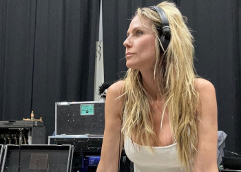 50-річна Клум виклала в мережу фото в бікіні