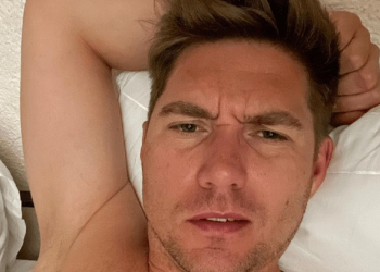 “Скотина”: шоумен Остапчук виїхав за кордон заради грошей, його засудили