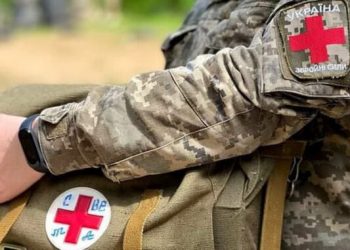 Зеленський підписав указ про заборону переводу медиків на військові посади, не пов’язані з медичною службою